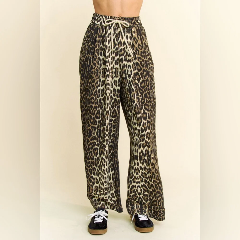 🟠272B. Drawstring Leopard Wide Leg Pants - Picture 8 of 8